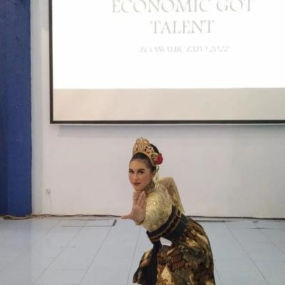 Pada Saat Tampil Ketika Lomba 2